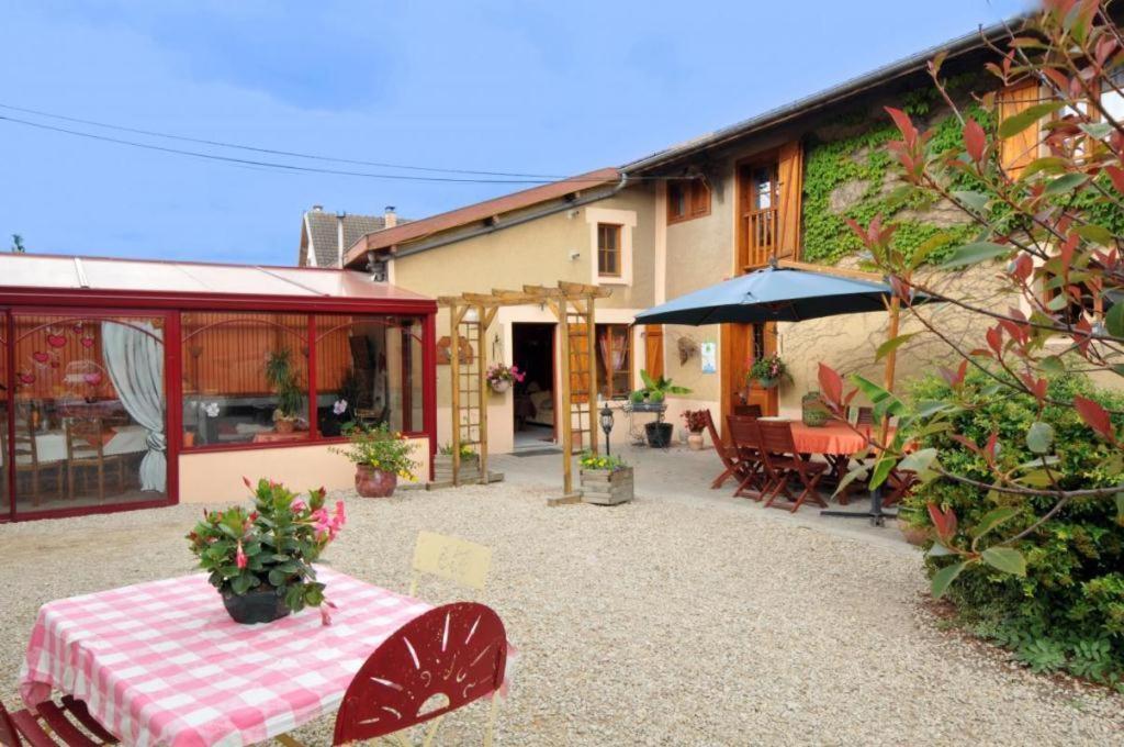 Les Perrieres Bed & Breakfast Saint-Germain-la-Ville ภายนอก รูปภาพ